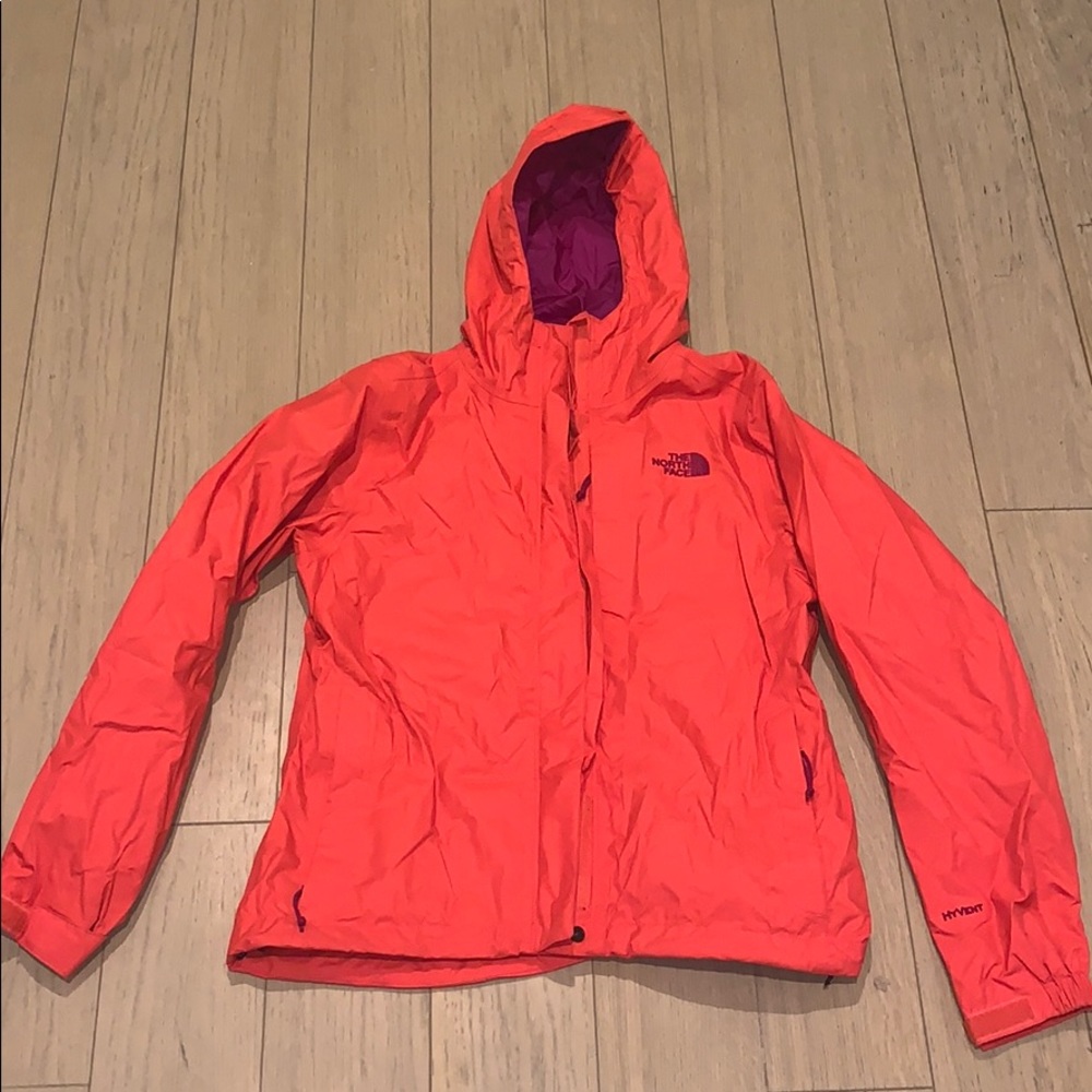 The north face rain jacket women’s hyvent Small